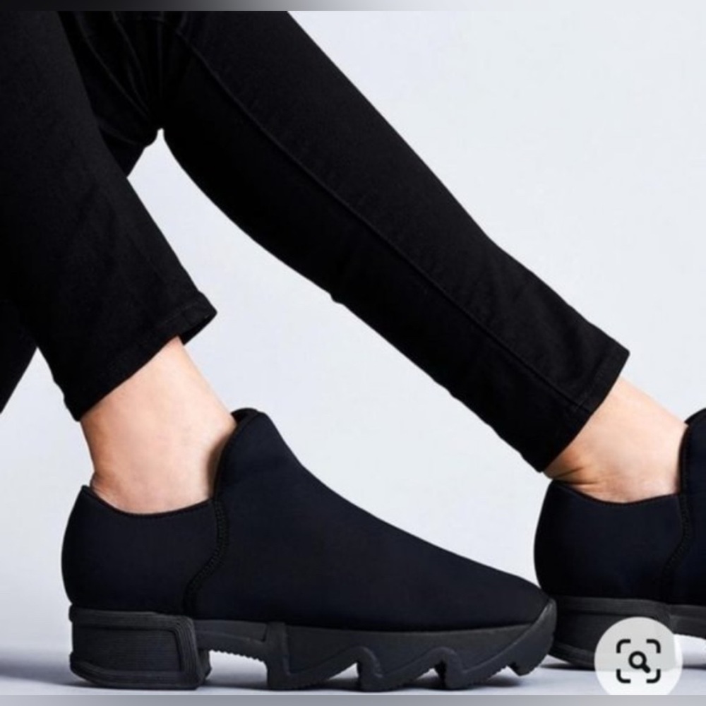 NEW iRi NYC Wes Unisex Neoprene Black‎ Platform Low Top Sneakers